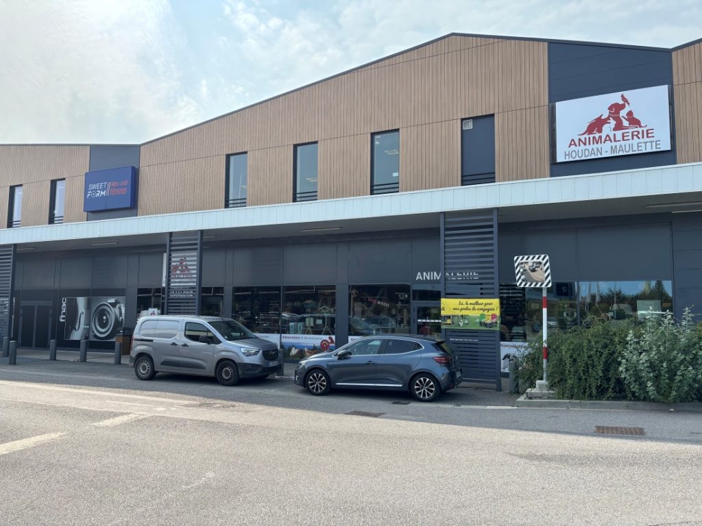 Devanture du magasin Animalerie Houdan-Maulette